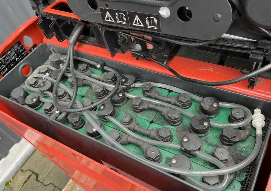 Linde T18 - معدات الرفع منخفض المستوى: صور 5 Linde T18 - معدات الرفع منخفض المستوى: صور 5