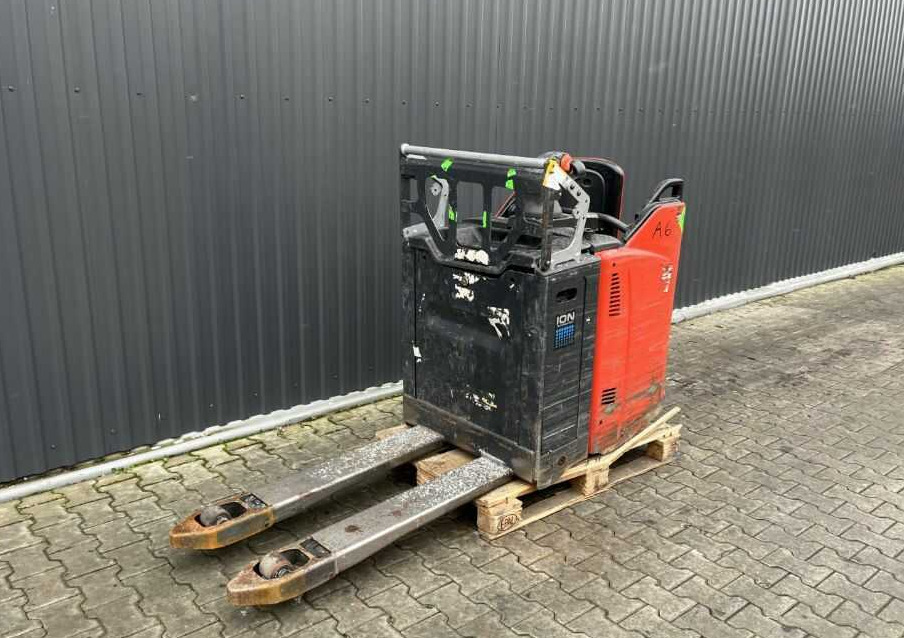 Linde T20SP-02 - معدات الرفع منخفض المستوى: صور 1 Linde T20SP-02 - معدات الرفع منخفض المستوى: صور 1