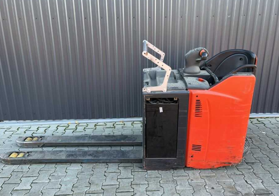 Linde T20SP-02 - معدات الرفع منخفض المستوى: صور 2 Linde T20SP-02 - معدات الرفع منخفض المستوى: صور 2