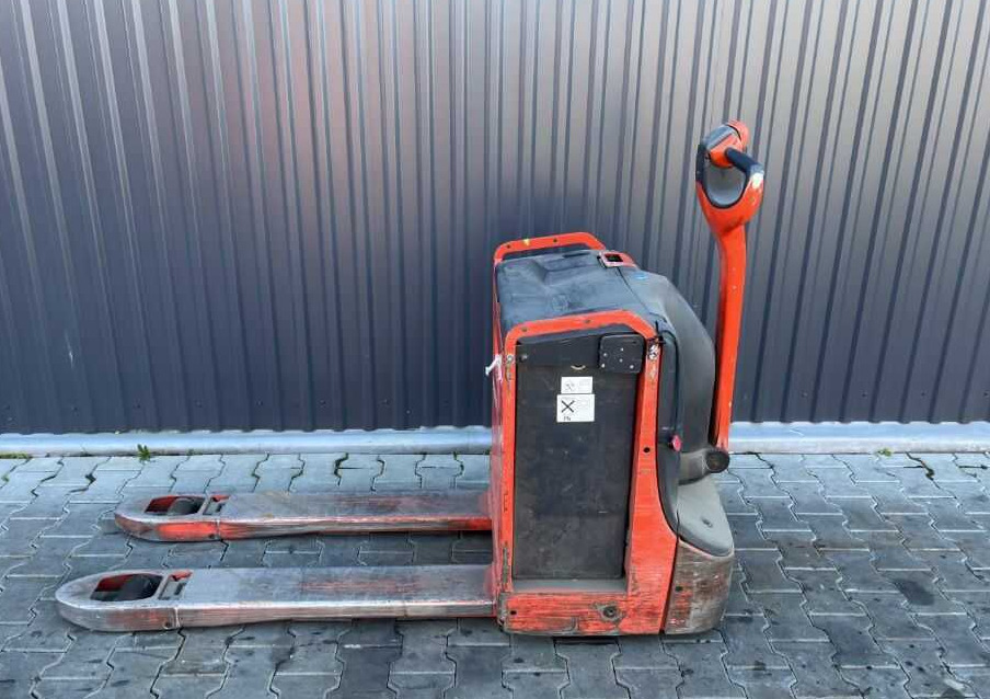 Linde T20 - معدات الرفع منخفض المستوى: صور 2 Linde T20 - معدات الرفع منخفض المستوى: صور 2