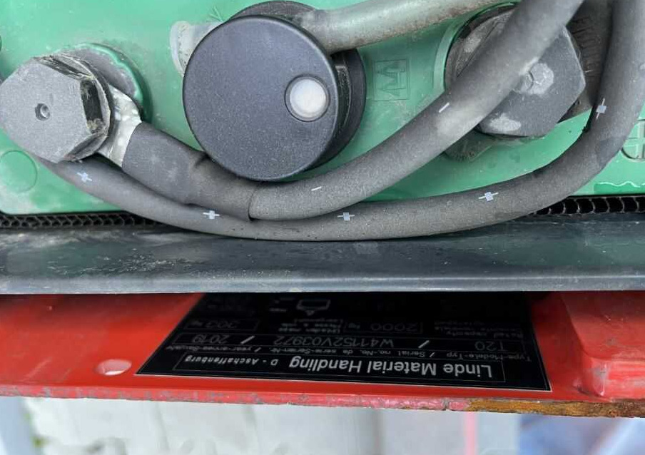 Linde T20 - معدات الرفع منخفض المستوى: صور 5 Linde T20 - معدات الرفع منخفض المستوى: صور 5