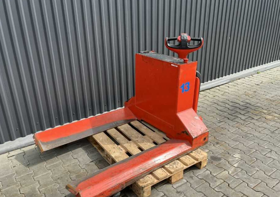 Linde T20 - معدات الرفع منخفض المستوى: صور 1 Linde T20 - معدات الرفع منخفض المستوى: صور 1