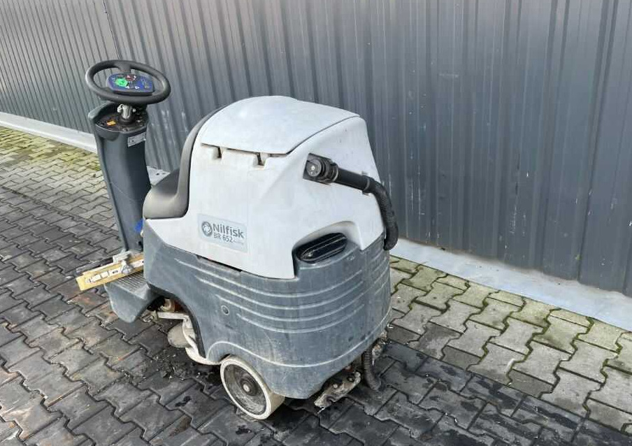 Nilfisk BR652 - ماكينة فرك وتجفيف: صور 3 Nilfisk BR652 - ماكينة فرك وتجفيف: صور 3