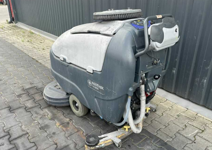 Nilfisk SC600 - ماكينة فرك وتجفيف: صور 3 Nilfisk SC600 - ماكينة فرك وتجفيف: صور 3