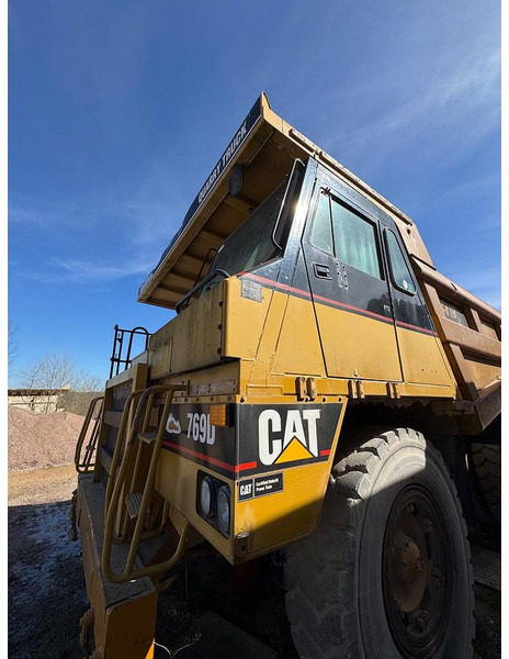 Caterpillar 769D - الكابينة والداخلية - قطع الغيار: صور 4 Caterpillar 769D - الكابينة والداخلية - قطع الغيار: صور 4