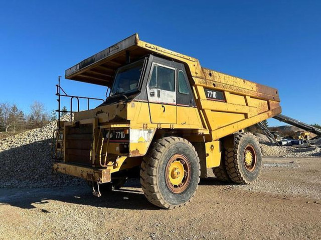 Caterpillar 771D - قلابة شاحنة: صور 4 Caterpillar 771D - قلابة شاحنة: صور 4
