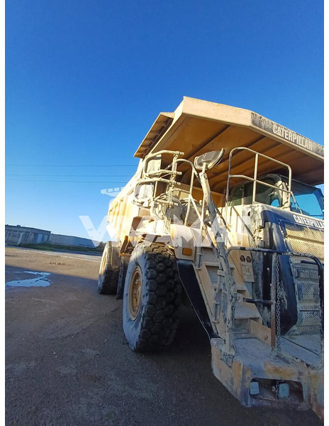 Caterpillar 775F - شاحنة قلابة للمحاجر: صور 4 Caterpillar 775F - شاحنة قلابة للمحاجر: صور 4