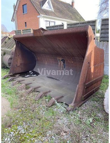 Komatsu WA500 3 buckets availaible - - بكت: صور 1 Komatsu WA500 3 buckets availaible - - بكت: صور 1