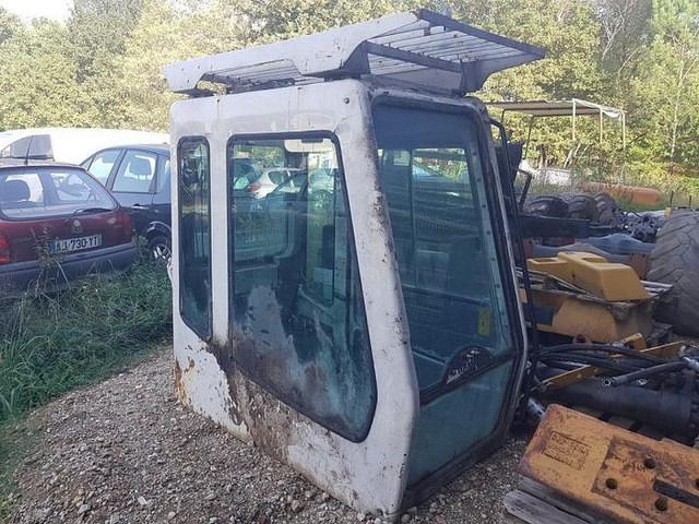 Liebherr A904 R904 A914 R914 A924 R924 A934 R934 A944 R944 A954 R954 - - الكبائن - آلات البناء: صور 3 Liebherr A904 R904 A914 R914 A924 R924 A934 R934 A944 R944 A954 R954 - - الكبائن - آلات البناء: صور 3