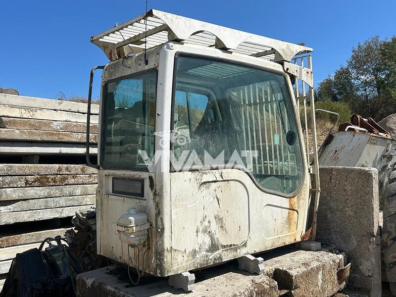 Liebherr R904C R914C R924C R934C R944C R954C - قطع الغيار: صور 4 Liebherr R904C R914C R924C R934C R944C R954C - قطع الغيار: صور 4