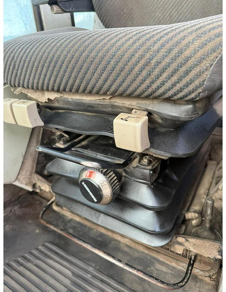 Liebherr R934B EW - حفارات زحافة: صور 5 Liebherr R934B EW - حفارات زحافة: صور 5