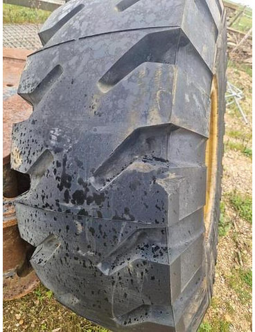 Michelin 17,5 R 25 Xmine D2 - الإطارات والجنوط: صور 3 Michelin 17,5 R 25 Xmine D2 - الإطارات والجنوط: صور 3