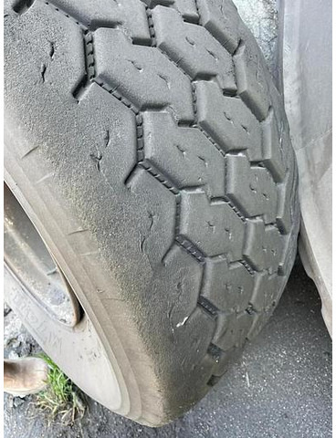 ROUE BRIDGESTONE 65R22.5 M748 - الإطارات والجنوط: صور 3 ROUE BRIDGESTONE 65R22.5 M748 - الإطارات والجنوط: صور 3