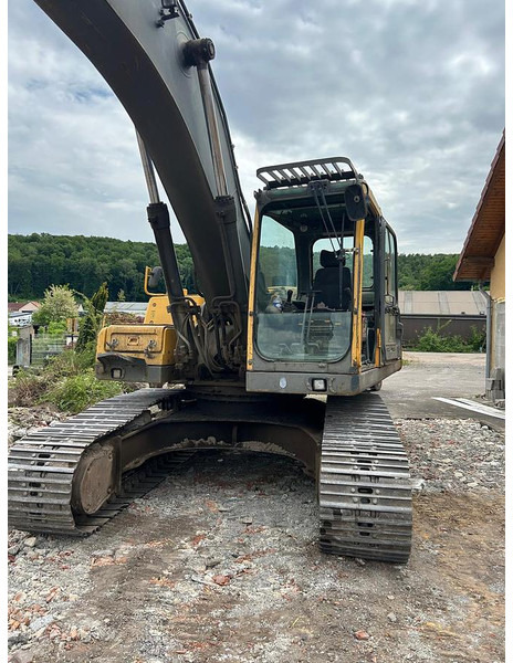 Volvo ec240B NLC - حفارة: صور 1 Volvo ec240B NLC - حفارة: صور 1