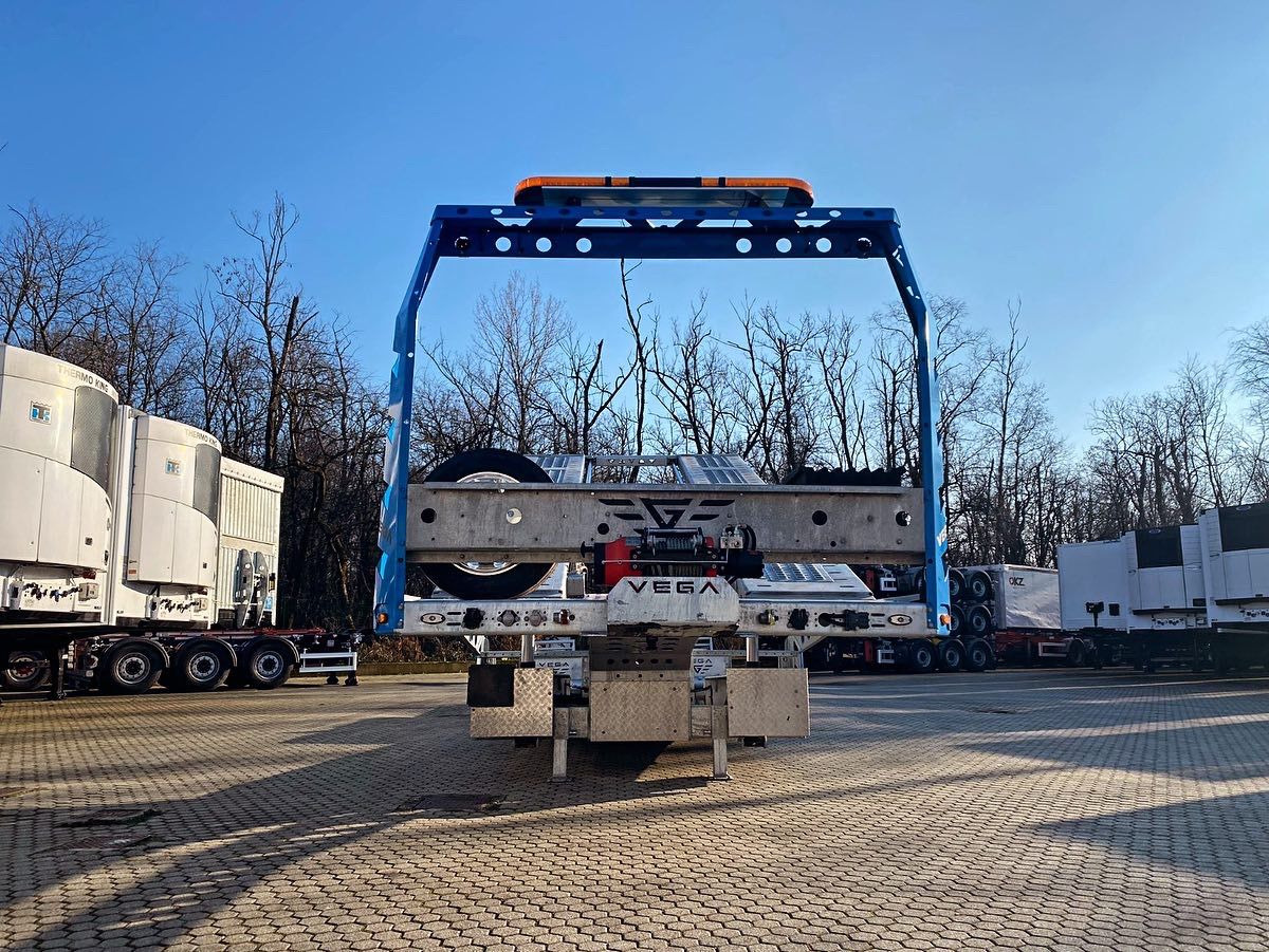 PROMAX 3 AXLE TRUCK CARRIER - شاحنة نقل سيارات نصف مقطورة: صور 4 PROMAX 3 AXLE TRUCK CARRIER - شاحنة نقل سيارات نصف مقطورة: صور 4