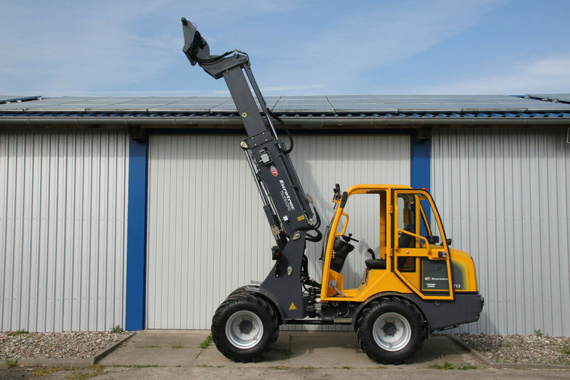 Eurotrac T 13 Teleskop Radlader Hoflader - جرافة ذات عجلات تلسكوبية: صور 3 Eurotrac T 13 Teleskop Radlader Hoflader - جرافة ذات عجلات تلسكوبية: صور 3