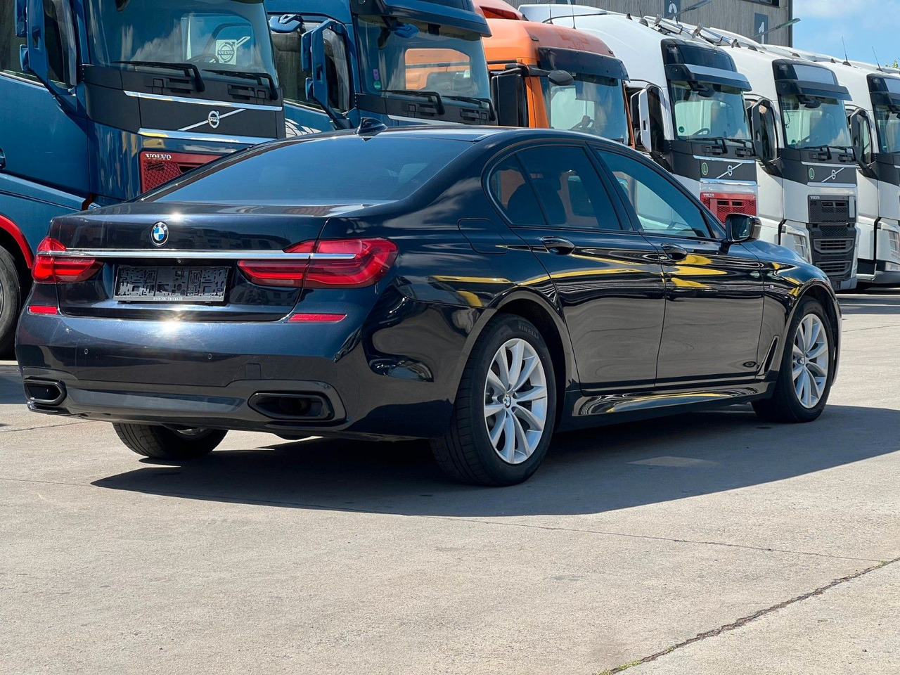 BMW 740D*xDrive*ACC* MASSAGE *STANDHE *LUFT*M PAKET BMW 740D*xDrive*ACC* MASSAGE *STANDHE *LUFT*M PAKET - سيدان: صور 5 BMW 740D*xDrive*ACC* MASSAGE *STANDHE *LUFT*M PAKET BMW 740D*xDrive*ACC* MASSAGE *STANDHE *LUFT*M PAKET - سيدان: صور 5