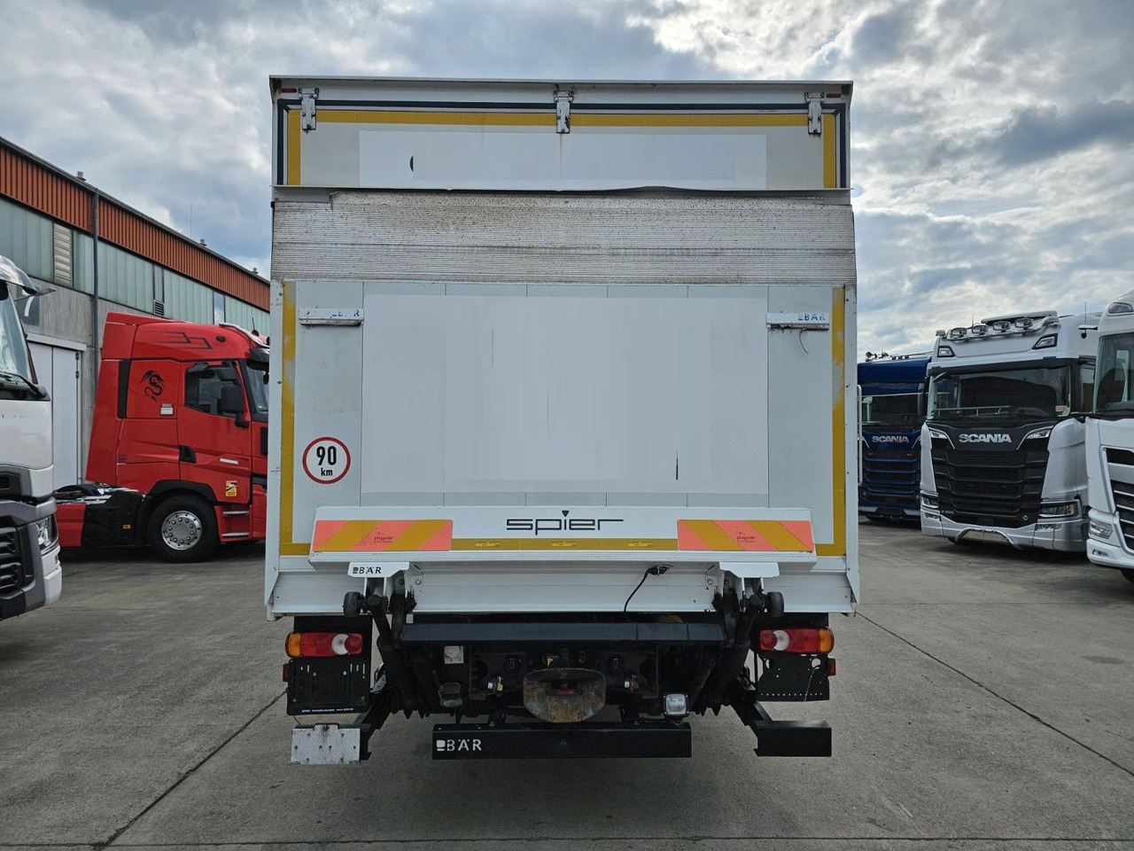 Iveco EURO-CARGO 120E25 * SCHLAFKABINE * BÄR 1,5 T * - بصندوق مغلق شاحنة: صور 5 Iveco EURO-CARGO 120E25 * SCHLAFKABINE * BÄR 1,5 T * - بصندوق مغلق شاحنة: صور 5