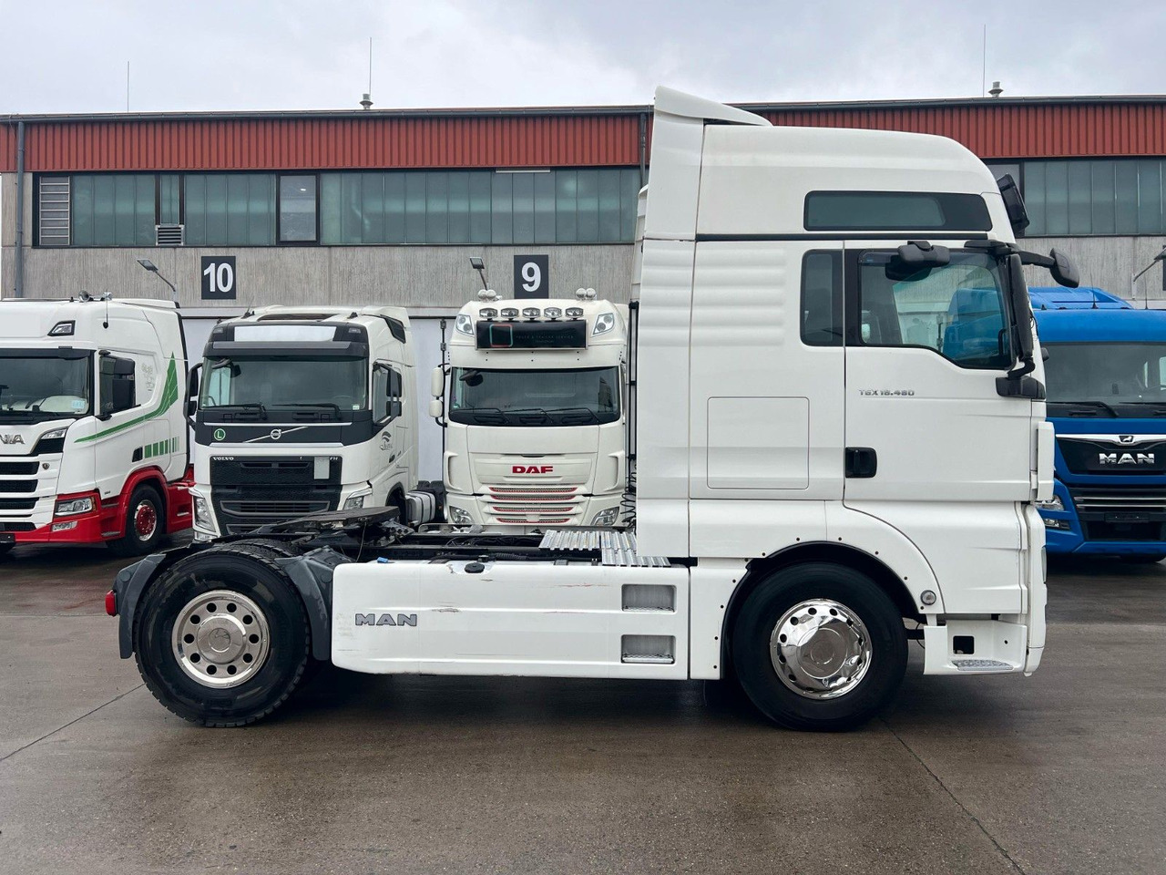 MAN TGX 18.480 * RETARDER * KLIMA * ALCOA *VOLLVERKL - شاحنة جرار: صور 4 MAN TGX 18.480 * RETARDER * KLIMA * ALCOA *VOLLVERKL - شاحنة جرار: صور 4