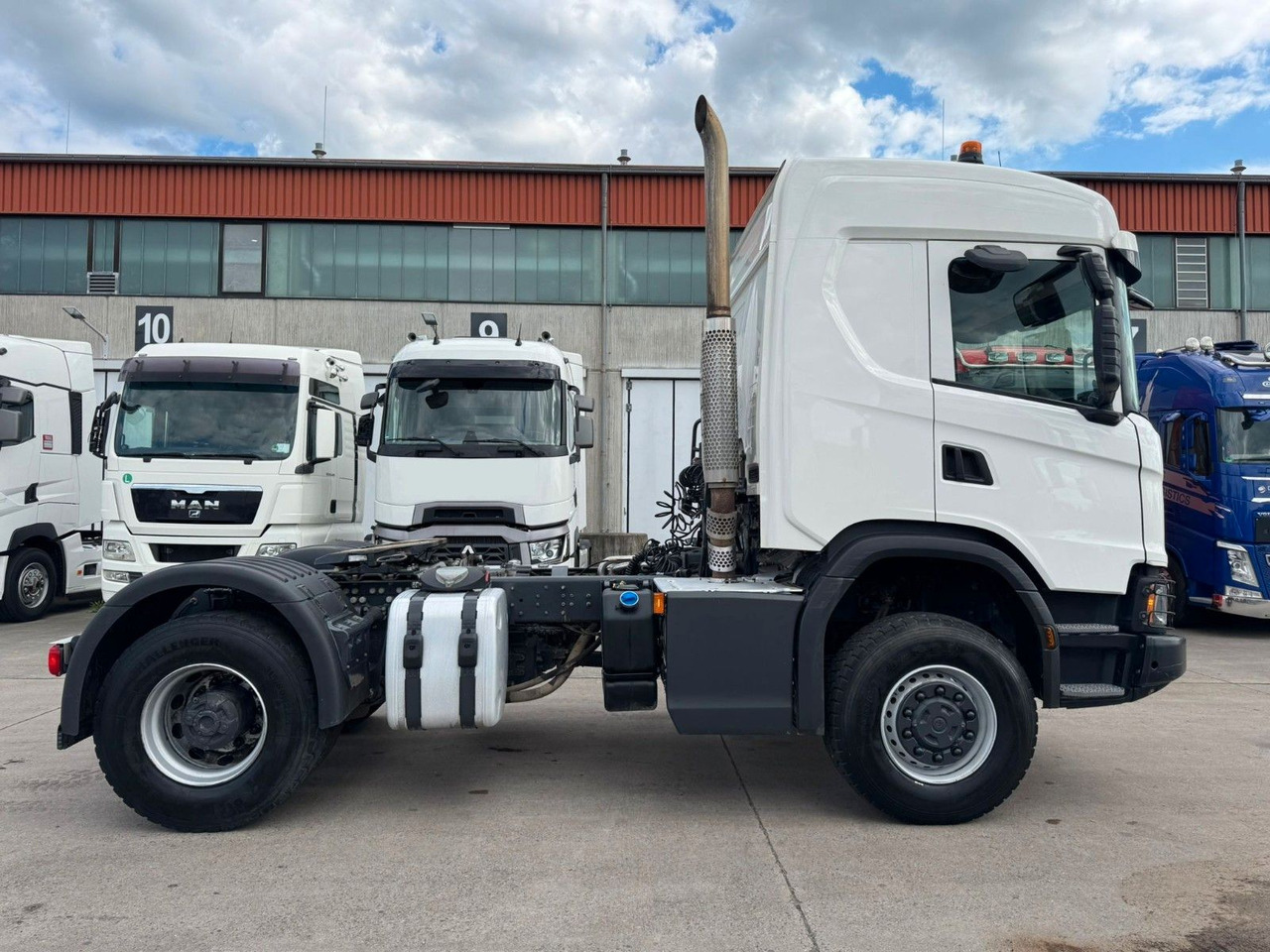 Scania G500 *ALLRAD*KIPPHYDRAULIK* 4 X 4 * - شاحنة جرار: صور 4 Scania G500 *ALLRAD*KIPPHYDRAULIK* 4 X 4 * - شاحنة جرار: صور 4
