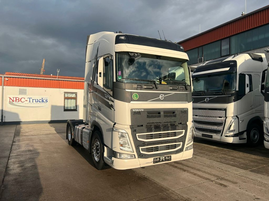 Volvo FH 500 * GLOBETROTTER * 2x TANK * - شاحنة جرار: صور 1 Volvo FH 500 * GLOBETROTTER * 2x TANK * - شاحنة جرار: صور 1