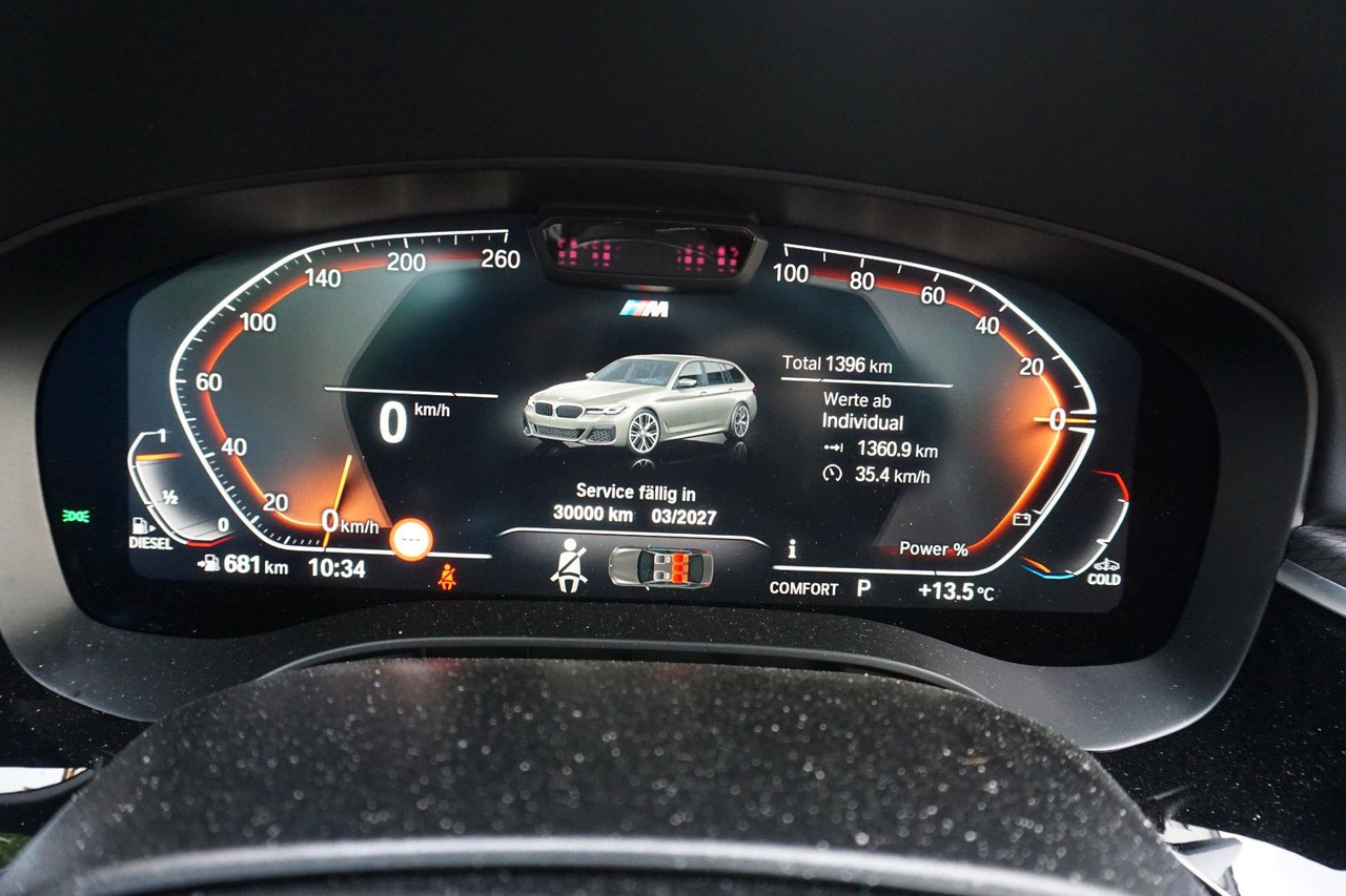 BMW 530 xDrive Touríng - سيارة ستيشن: صور 3 BMW 530 xDrive Touríng - سيارة ستيشن: صور 3