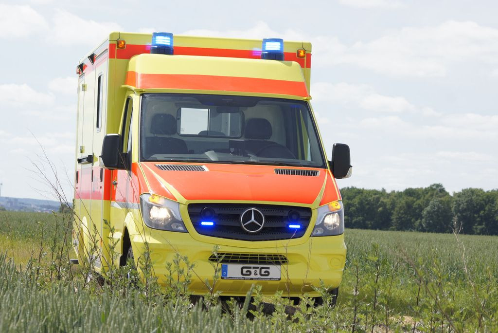 Mercedes-Benz Sprinter 519 // Mod. 2017 // 1 J Garantie // Mercedes-Benz Sprinter 519 // Mod. 2017 // 1 J Garantie // - سيارة إسعاف: صور 2 Mercedes-Benz Sprinter 519 // Mod. 2017 // 1 J Garantie // Mercedes-Benz Sprinter 519 // Mod. 2017 // 1 J Garantie // - سيارة إسعاف: صور 2