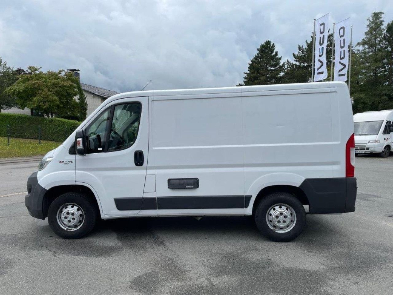 Fiat Ducato 30 130 M-Jet L1H1 Euro6 Klima AHK ZV - فان المدمجة: صور 5 Fiat Ducato 30 130 M-Jet L1H1 Euro6 Klima AHK ZV - فان المدمجة: صور 5