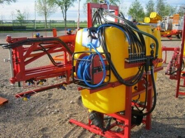 Onbekend Veldspuit - آلة الرش المعلقة: صور 5 Onbekend Veldspuit - آلة الرش المعلقة: صور 5