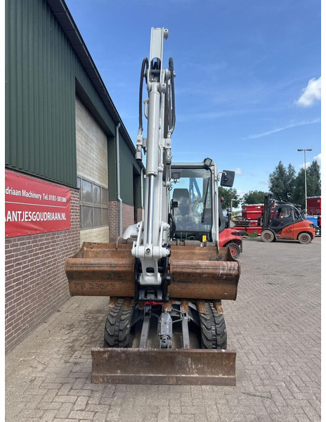 Takeuchi Kraan TB230 - Gebruikt - حفارة مصغرة: صور 4 Takeuchi Kraan TB230 - Gebruikt - حفارة مصغرة: صور 4