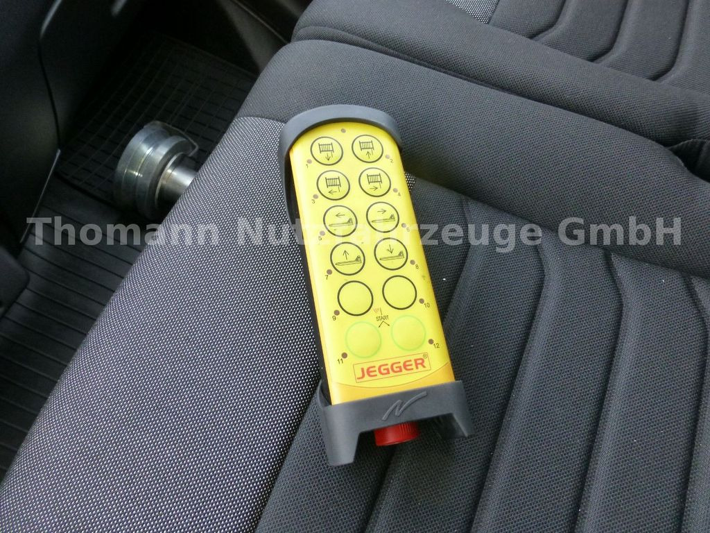 سيارة السحب للتصليح, الشاحنات الصغيرة جديد Iveco DAILY 70C18 DoKa Schiebeplateau Luftfed Navi: صور 29
