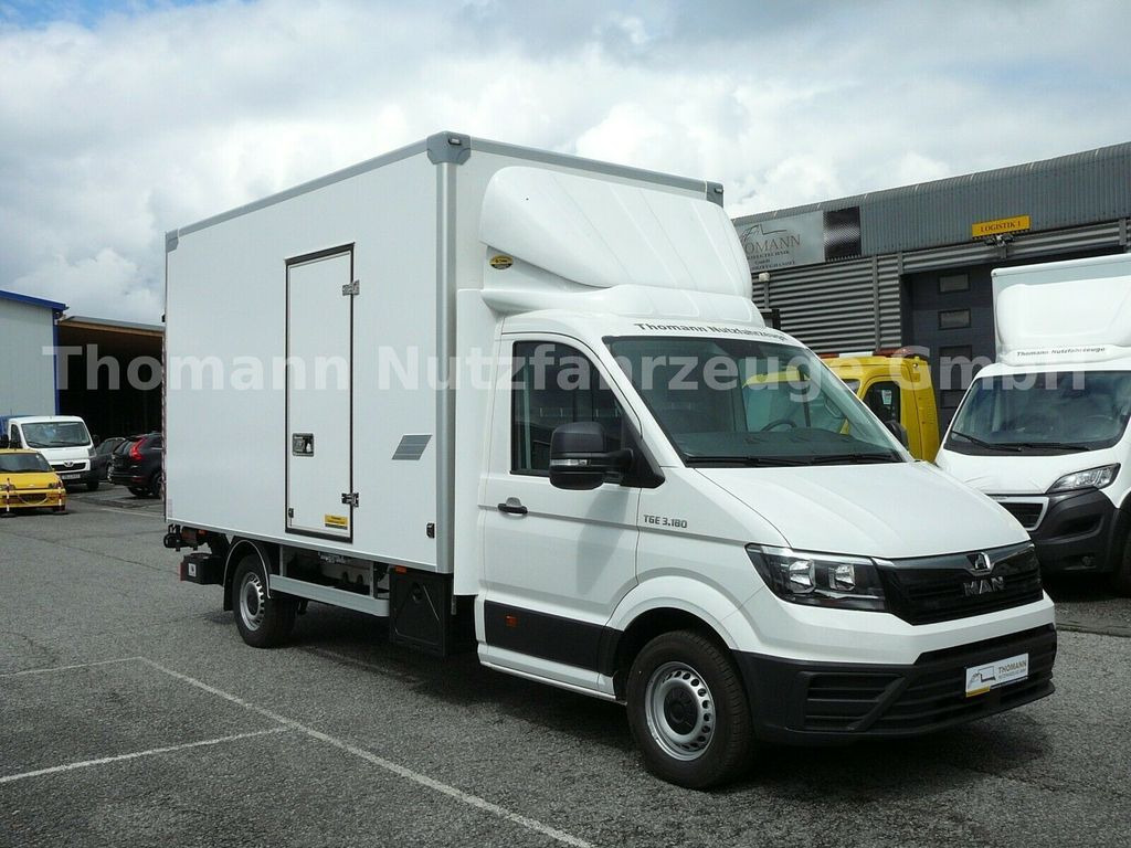 MAN TGE 3.180 Koffer Ladebordwand - الشاحنات الصغيرة صندوق مغلق: صور 1 MAN TGE 3.180 Koffer Ladebordwand - الشاحنات الصغيرة صندوق مغلق: صور 1