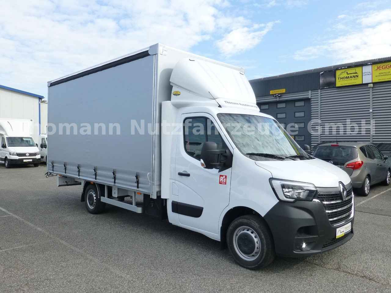 Renault Master by Trucks Pritsche Plane / Türen Vollalu - الشاحنات الصغيرة ستائر: صور 2 Renault Master by Trucks Pritsche Plane / Türen Vollalu - الشاحنات الصغيرة ستائر: صور 2