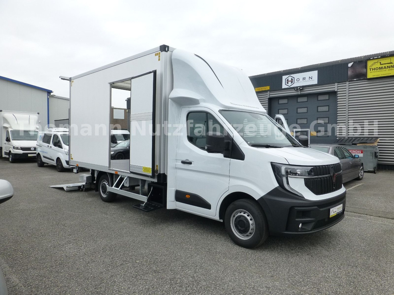 Renault NEW Master 2025 Koffer mit BÄR Ladebordwand - الشاحنات الصغيرة صندوق مغلق: صور 4 Renault NEW Master 2025 Koffer mit BÄR Ladebordwand - الشاحنات الصغيرة صندوق مغلق: صور 4