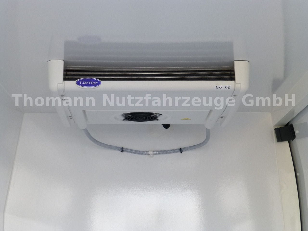 الشاحنات الصغيرة المبردة Renault NEW Master Kühlkastenwagen Xarios 300 GH: صور 16
