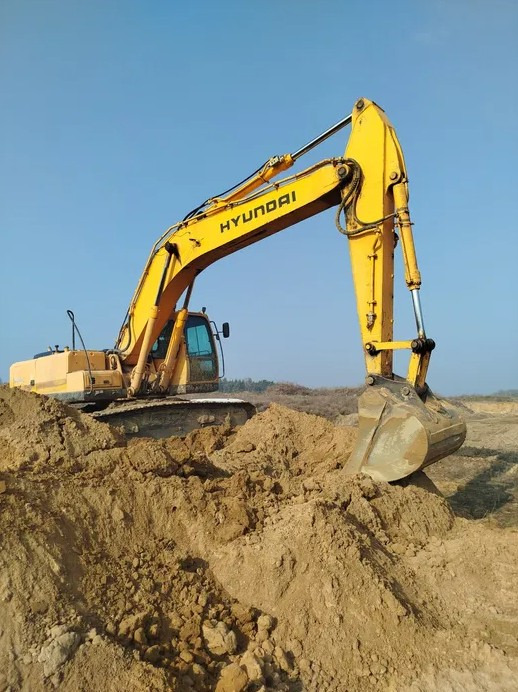 HYUNDAI 290 NLC-7A - حفارات زحافة: صور 1 HYUNDAI 290 NLC-7A - حفارات زحافة: صور 1