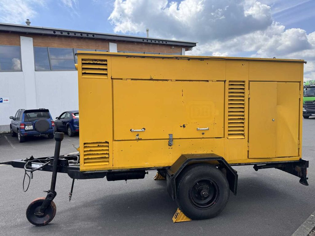 Bay 406201/1 Stromerzeuger 35kVA 1.967h Deutz - مقطورة: صور 5 Bay 406201/1 Stromerzeuger 35kVA 1.967h Deutz - مقطورة: صور 5