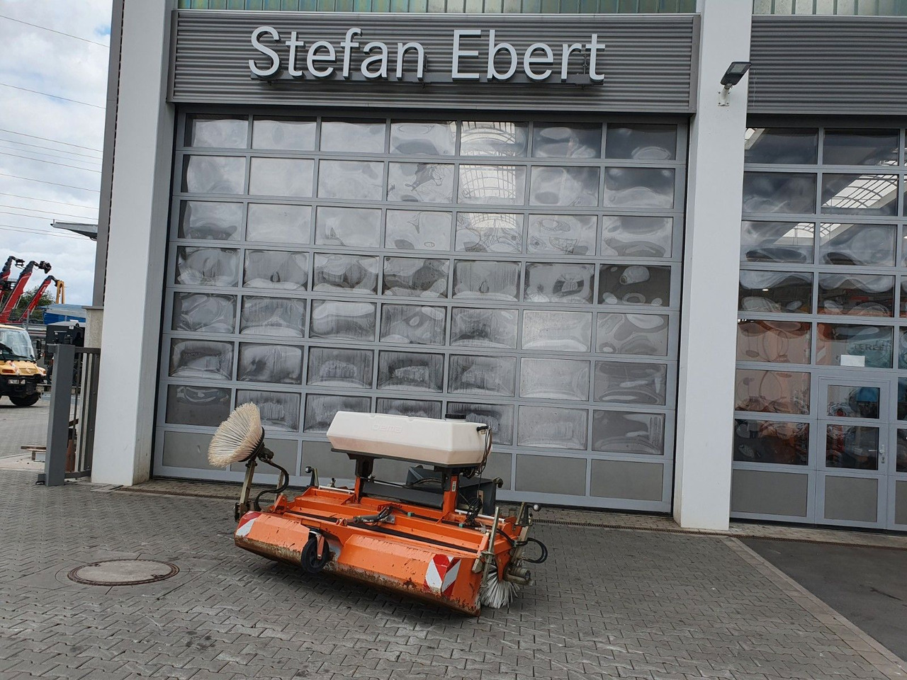 Bema 25 Dual Kehrmaschine / 2.050 mm / 2020 - مكنسة: صور 1 Bema 25 Dual Kehrmaschine / 2.050 mm / 2020 - مكنسة: صور 1