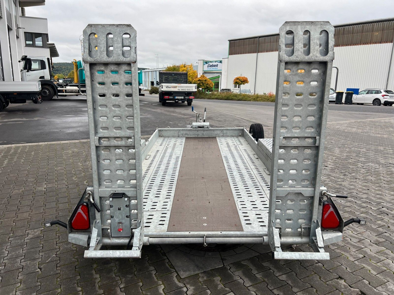 Brian James Cargo Digger Plant 2 / Länge 3.700mm / 3.500kg - عربة مسطحة منخفضة مقطورة: صور 5 Brian James Cargo Digger Plant 2 / Länge 3.700mm / 3.500kg - عربة مسطحة منخفضة مقطورة: صور 5