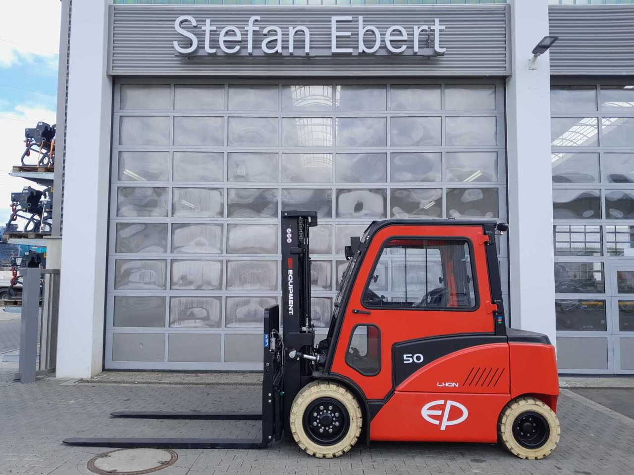 EP Equipment CPD50F8 / 5T / Triplex: 5,00m / ZVG - رافعة شوكية كهربائية: صور 1 EP Equipment CPD50F8 / 5T / Triplex: 5,00m / ZVG - رافعة شوكية كهربائية: صور 1
