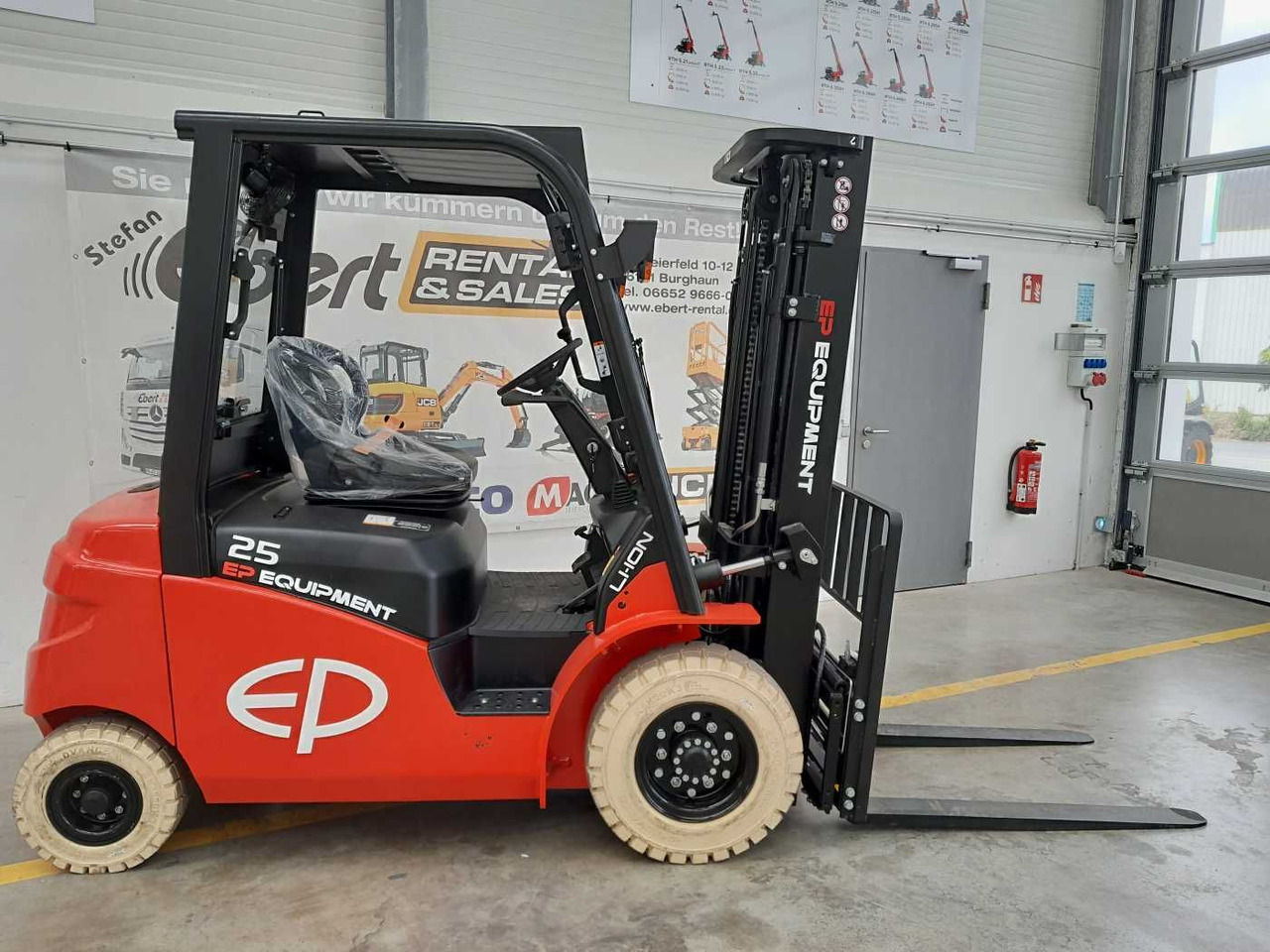 EP Equipment EFL253 / Triplex: 4,80m / SS / Neu - رافعة شوكية كهربائية: صور 5 EP Equipment EFL253 / Triplex: 4,80m / SS / Neu - رافعة شوكية كهربائية: صور 5