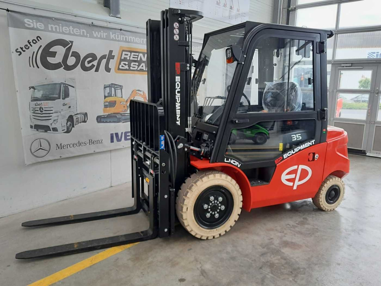 EP Equipment EFL353 / 3,5T / Triplex: 4,80m /ZVG - رافعة شوكية كهربائية: صور 1 EP Equipment EFL353 / 3,5T / Triplex: 4,80m /ZVG - رافعة شوكية كهربائية: صور 1
