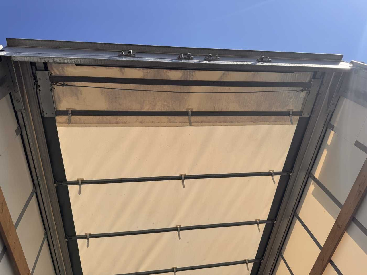 عربة مسطحة منخفضة نصف مقطورة Fliegl SDS 350 Schiebeplane+Verdeck XL SAF 20.900Km: صور 12