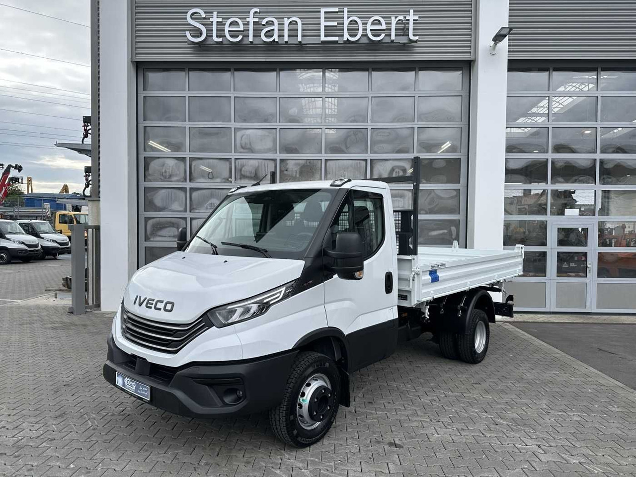 Iveco 70C18H 3-S.-Kipper Meiller *R3.450mm*2xAHK* - قلاب صغير: صور 1 Iveco 70C18H 3-S.-Kipper Meiller *R3.450mm*2xAHK* - قلاب صغير: صور 1