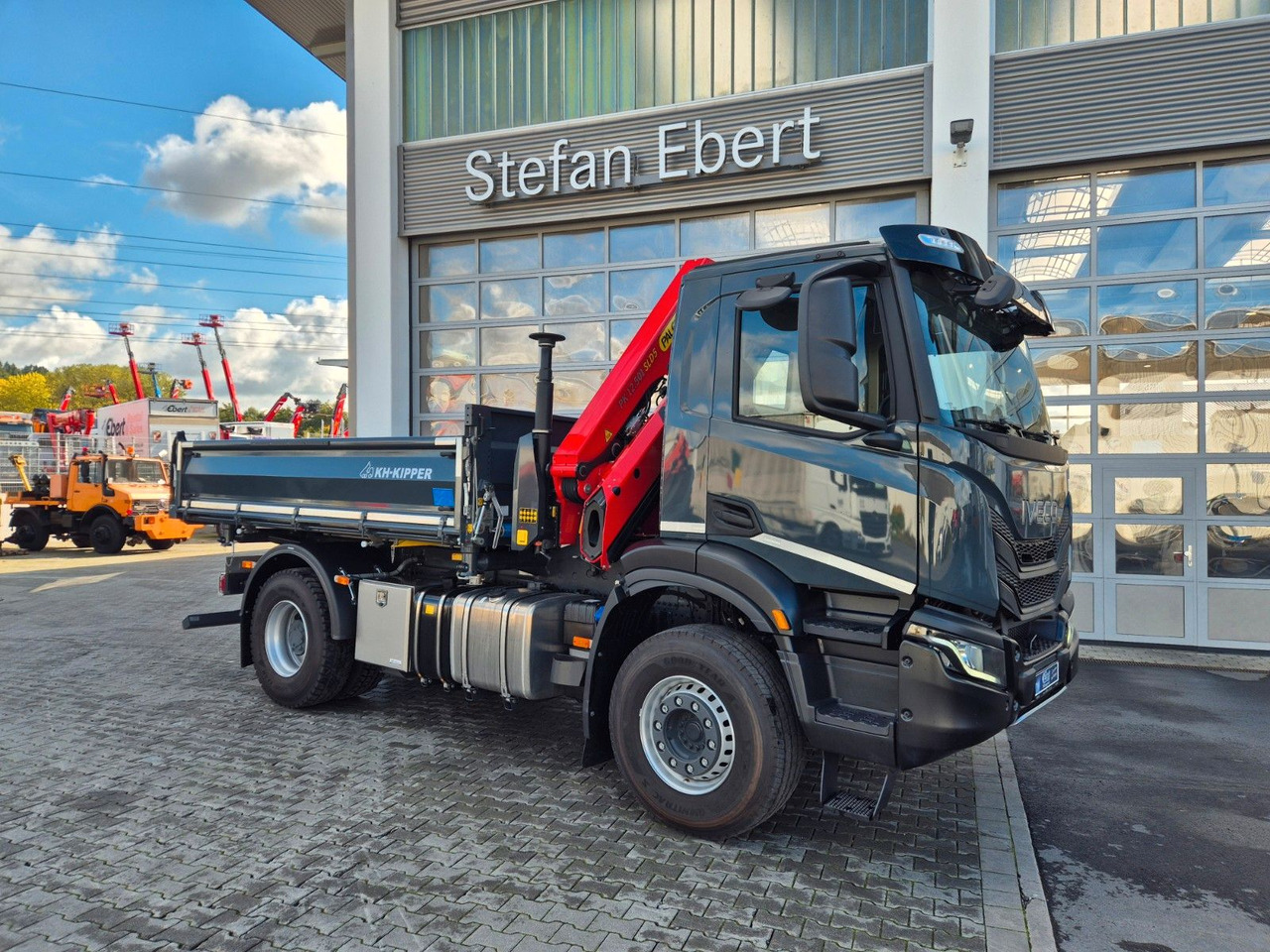 Iveco AD200X46/P HR OFF Palfinger PK 12.501 Funk AHK - قلابات, شاحنة كرين: صور 5 Iveco AD200X46/P HR OFF Palfinger PK 12.501 Funk AHK - قلابات, شاحنة كرين: صور 5