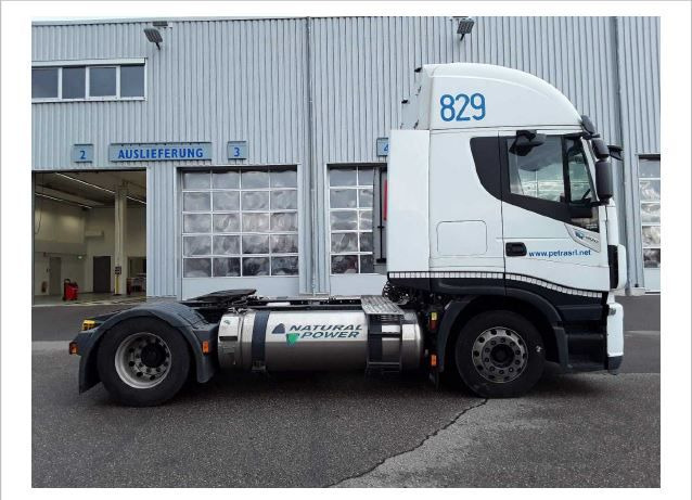 Iveco AS440S40T/P NG LNG Erdgas Intarder Iveco AS440S40T/P NG LNG Erdgas Intarder - شاحنة جرار: صور 2 Iveco AS440S40T/P NG LNG Erdgas Intarder Iveco AS440S40T/P NG LNG Erdgas Intarder - شاحنة جرار: صور 2