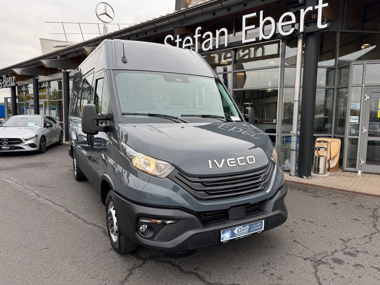 Iveco Daily 35S18HA8 3.0L *R3.520mm*AHK*2xSchiebetür* - فان: صور 2 Iveco Daily 35S18HA8 3.0L *R3.520mm*AHK*2xSchiebetür* - فان: صور 2