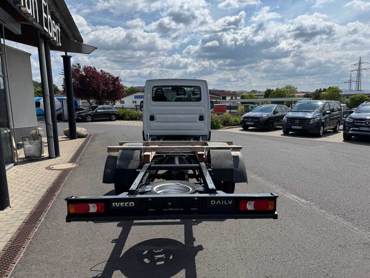 Iveco Daily 50C18 HA8 3.0L *R4.350mm*Klima*Automatik* - الشاسيه شاحنة: صور 5 Iveco Daily 50C18 HA8 3.0L *R4.350mm*Klima*Automatik* - الشاسيه شاحنة: صور 5