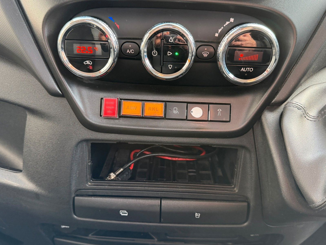 شاحنة القمامة Iveco Daily 65C17 Müllwagen *Zoeller Micro HG*: صور 14 شاحنة القمامة Iveco Daily 65C17 Müllwagen *Zoeller Micro HG*: صور 14