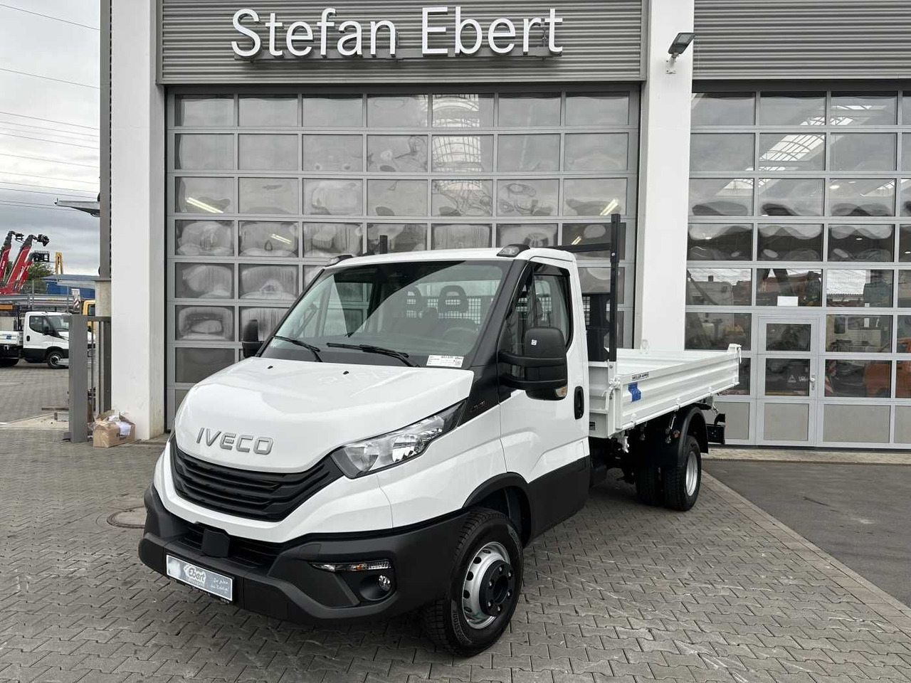 Iveco Daily 70C18H 3-S.-Kipper *R3.750mm*2xAHK* 5x - قلاب صغير: صور 1 Iveco Daily 70C18H 3-S.-Kipper *R3.750mm*2xAHK* 5x - قلاب صغير: صور 1